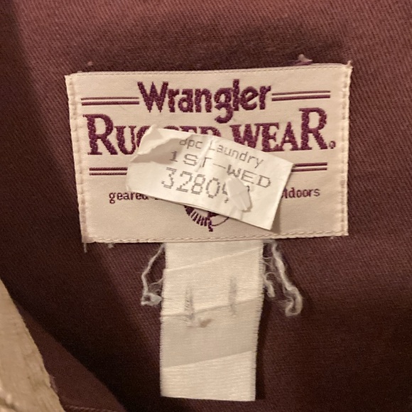 Wrangler Rugged Wear men’s vintage button up corduroy patch shirt - Picture 2 of 13
